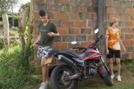 Outdoor latino twink bareback fucking