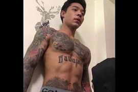 I paid a tattoo straight guy to suck his big cock. short free version