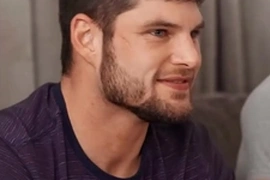 (sean) sucks the bottoms phillip cock then (phillip) rides seans dick - sean cody