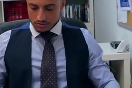 Menatplay klein kerr anal fucks suited gay boss james castle