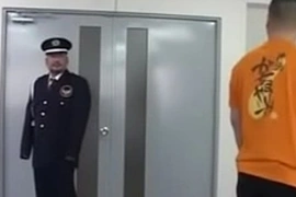 Police chub